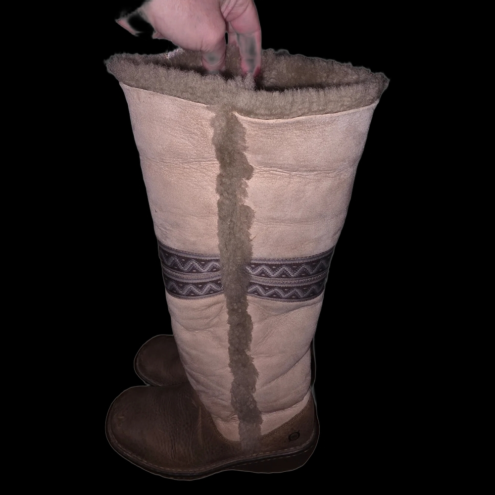 BORN shearling Boots - Picture 3 of 6